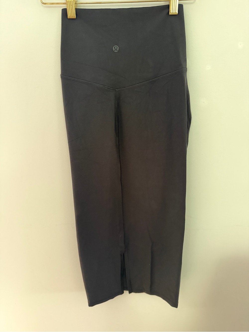 Lululemon Nulu Slim-Fit HR Skirt Size 2 NWT - Picture 3 of 4
